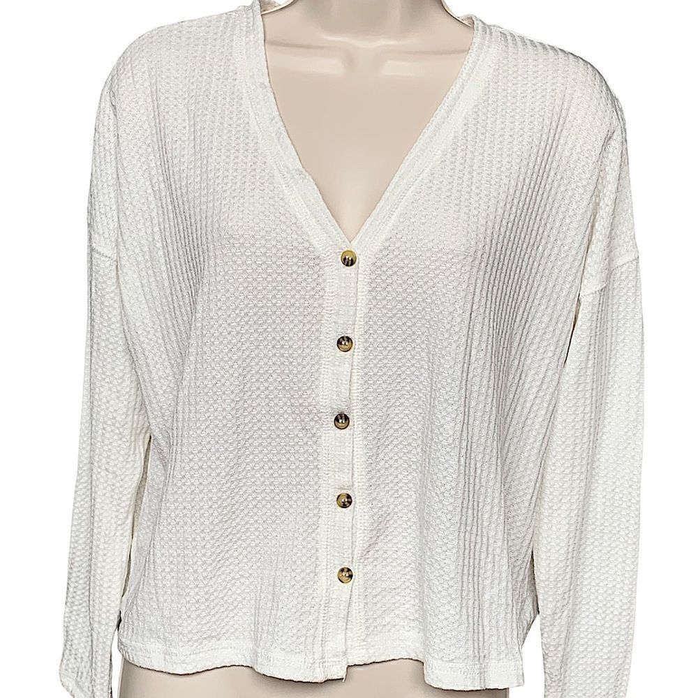 Hippie Rose size medium cream color top